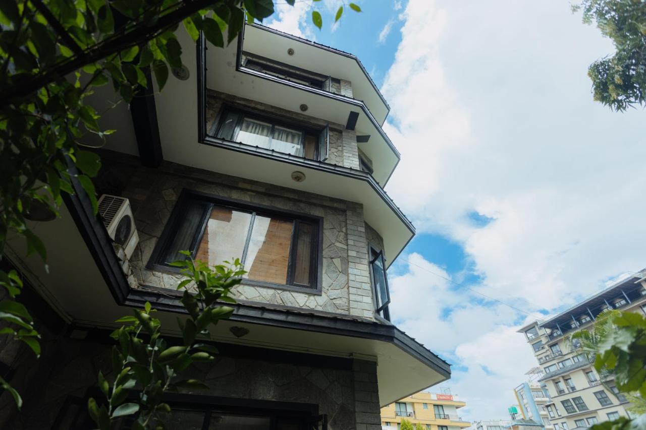 Hotel Tulsi Pokhara Kültér fotó