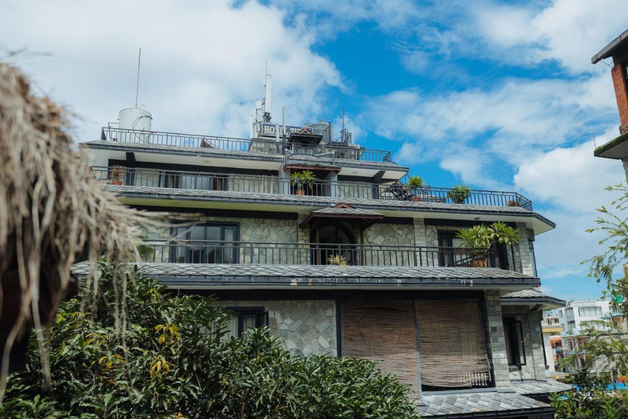 Hotel Tulsi Pokhara Kültér fotó