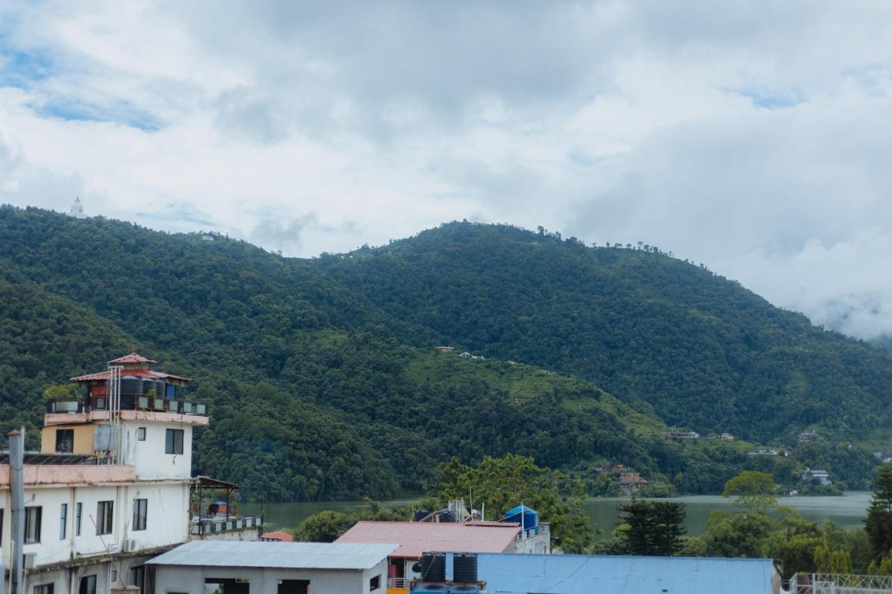 Hotel Tulsi Pokhara Kültér fotó