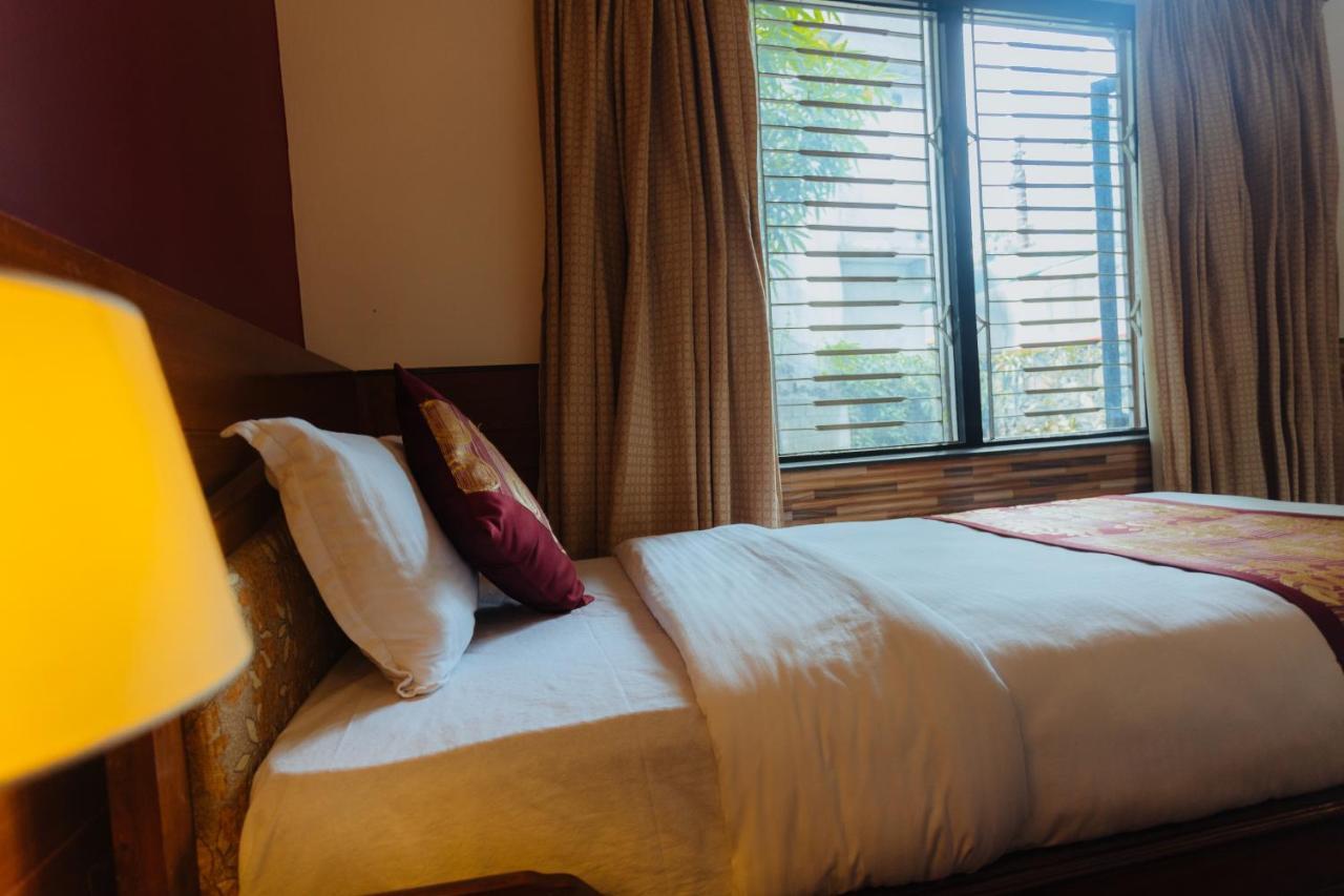Hotel Tulsi Pokhara Kültér fotó