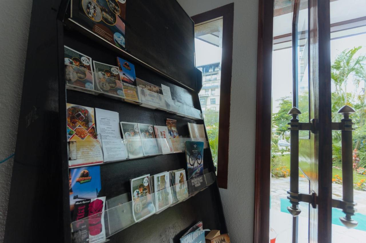 Hotel Tulsi Pokhara Kültér fotó