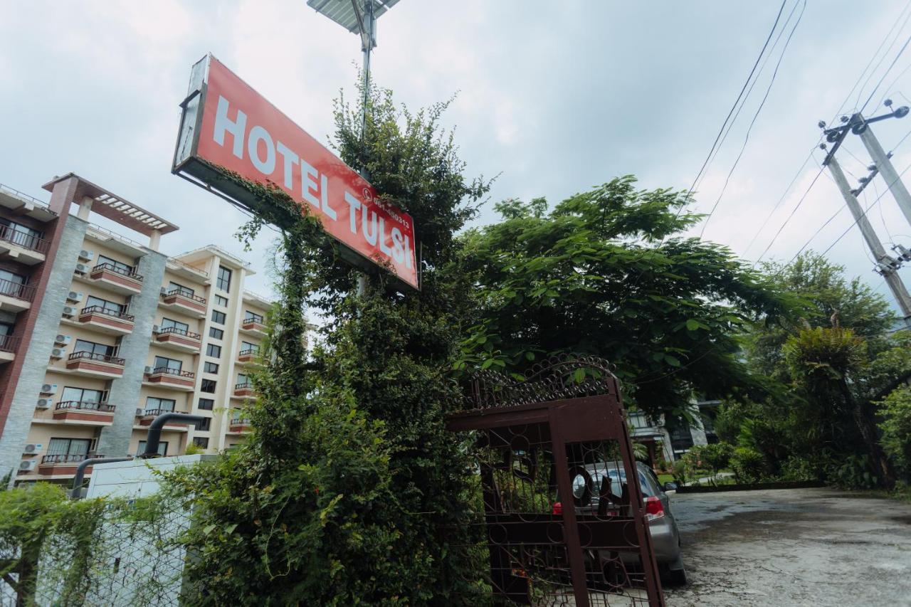 Hotel Tulsi Pokhara Kültér fotó