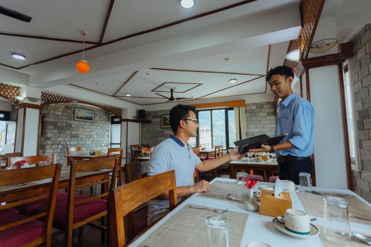 Hotel Tulsi Pokhara Kültér fotó