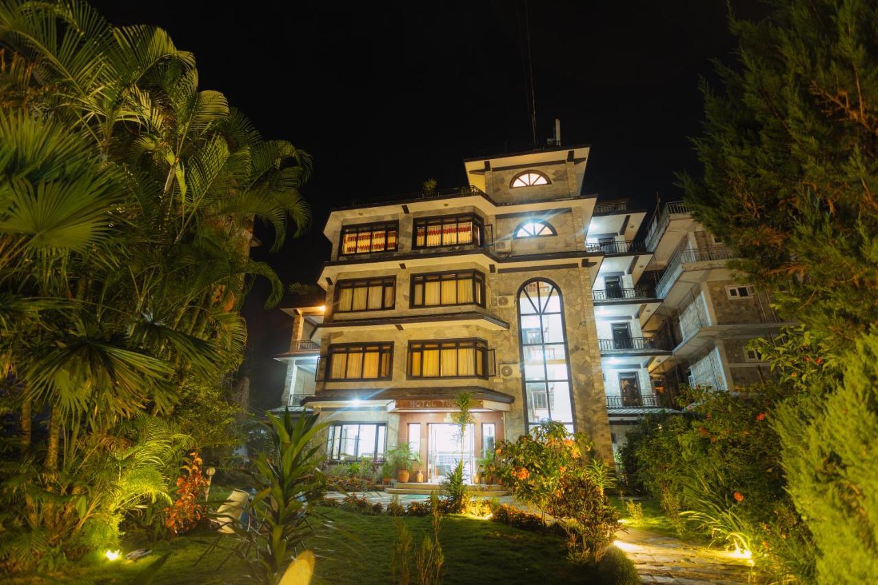 Hotel Tulsi Pokhara Kültér fotó