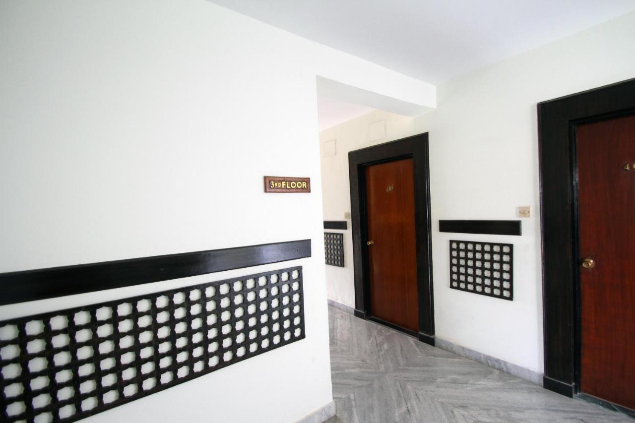 Hotel Tulsi Pokhara Kültér fotó