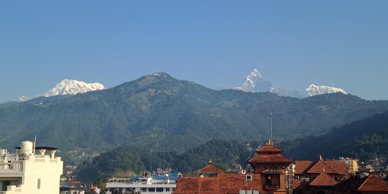 Hotel Tulsi Pokhara Kültér fotó