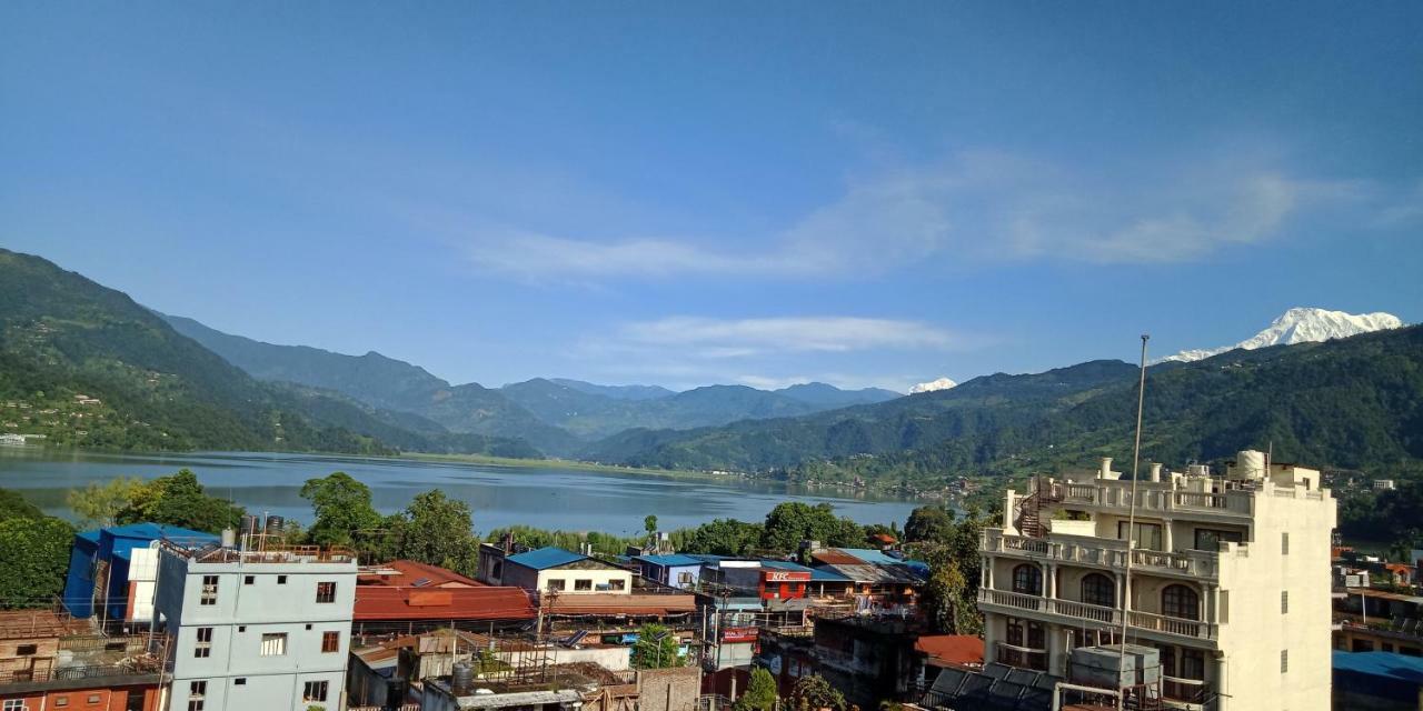 Hotel Tulsi Pokhara Kültér fotó